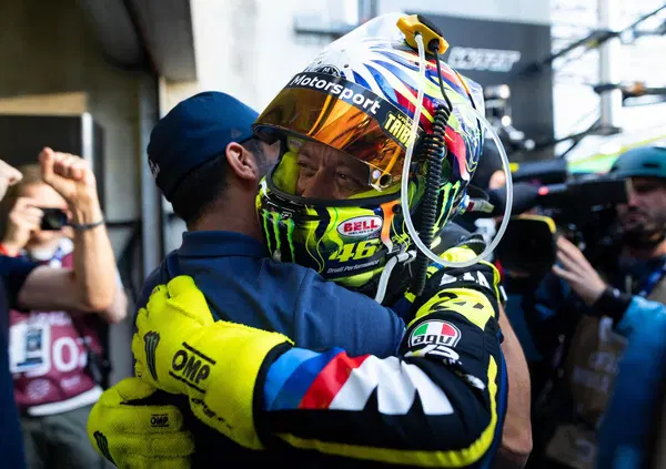 L&rsquo;INCUBO DELL&rsquo;ENDURANCE? Valentino Rossi costretto al ritiro alla 24 Ore di Le Mans per quello che &egrave; ormai il grande classico del motorsport [VIDEO]