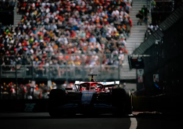Ferrari, tra presunte crisi e un risultato deludente a Montreal &egrave; un fine settimana nero, con Vasseur che non fa sconti: &ldquo;Fatti troppi errori, ma il clima non aiuta&rdquo;. Mentre Hamilton e Leclerc&hellip;