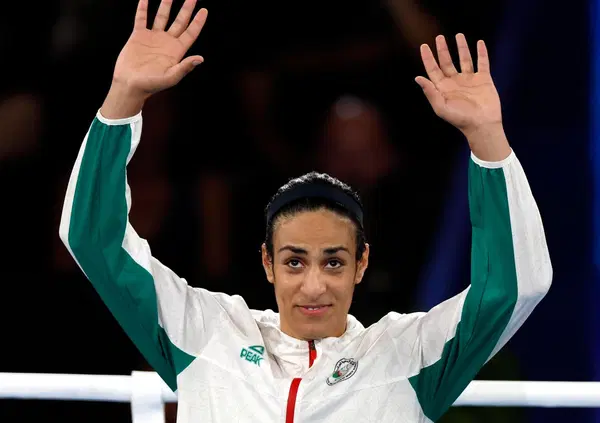 Imane Khelif maschio biologico? La bomba del National Review: &ldquo;I media mainstream pubblicano PROPAGANDA MASCHERATA DA FACT-CHECKING. Non sei d&rsquo;accordo? Sei omotransfobico e&hellip;&rdquo; 