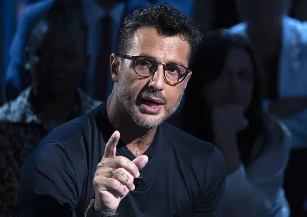 Fabrizio Corona smonta Belve Crime e la Rai? &ldquo;La cosa peggiore in Tv negli ultimi 35 anni&rdquo;. Bossetti? &ldquo;Sembrava libero, per lui assegno a 4 zeri&rdquo;. Francesca Fagnani che dice: &ldquo;L'ho incastrato&rdquo;? Alberto Stasi, i detenuti e l'avvocato Salvagni&hellip;