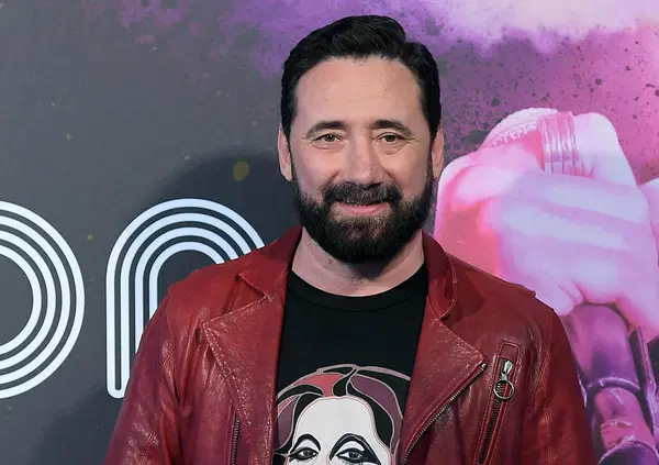 Zampaglione (Tiromancino) smaschera i finti sold out? &ldquo;Da anni sta distruggendo il meccanismo dei concerti e molte carriere&hellip;&rdquo;. Altro che trionfi: dietro i tour negli stadi c&rsquo;&egrave; il trucco e vi spiega perch&eacute;&hellip;