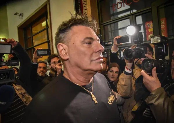 Caso Gintoneria, come sta Davide Lacerenza? Parla Filippo Champagne (bannato da Instagram): &ldquo;Ha perso 12 chili, non beve pi&ugrave;, sta andando al Sert e...&rdquo;. E su Iran e Israele a La Zanzara con Cruciani e Parenzo...