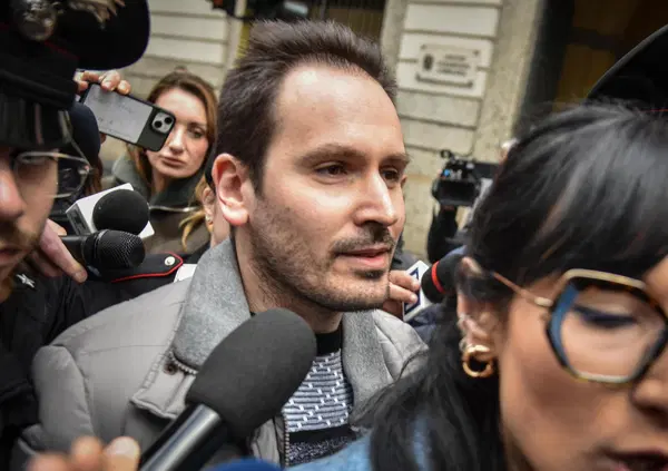 Omicidio Chiara Poggi, la prima indagine FA ACQUA DA TUTTE LE PARTI? Alessandro De Giuseppe (Le Iene) su Stasi: &ldquo;Spero che per dicembre possa tornare a casa da uomo innocente&rdquo;. E sull&rsquo;incidente probatorio&hellip;