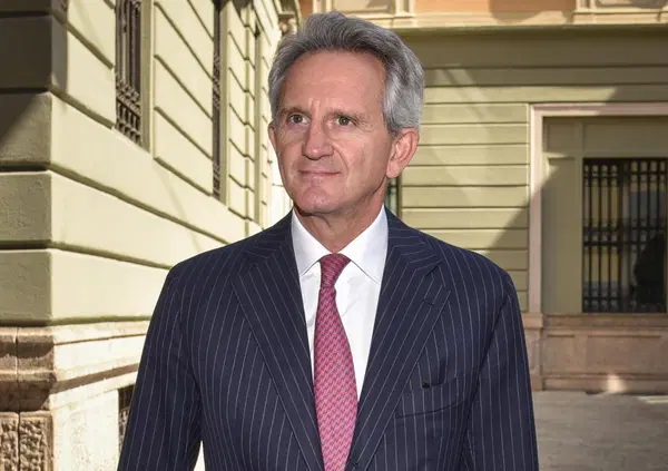 Per Nagel (Mediobanca) &egrave; tempo di parare i colpi di Caltagirone e Delfin, mentre Popolare di Sondrio resiste su Bper. E intanto l&rsquo;Ue chiede a governi e giochi di potere di mollare la partita bancaria&hellip;