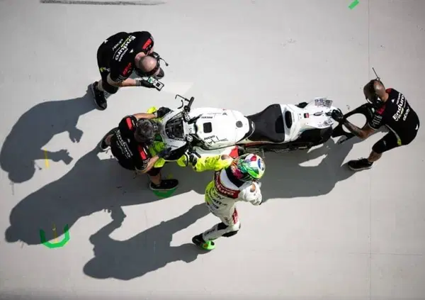 Il venerd&igrave; di Morbidelli al Mugello racconta che non esiste la magia, ma solo il lavoro. E su Valentino: &ldquo;Bellissimo averlo nel box. Con Diggia? La mia Desmosedici e la sua sono diverse&rdquo;