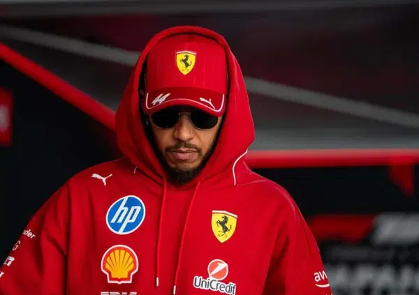Lewis Hamilton e le difficolt&agrave; in Ferrari, per Toto Wolff &egrave; solo questione di tempo: "Un inglese in un team di italiani, ma non lo darei mai per spacciato". E sul loro rapporto&hellip;