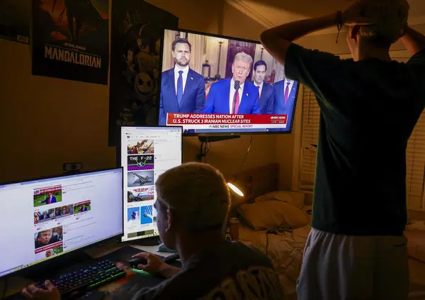 BOMBE DI GUERRA O DI PACE? L'America distrugge i siti nucleari in Iran ma rassicura il regime, che risponde lanciando razzi su Israele. Siamo a un passo dal conflitto nucleare o no?