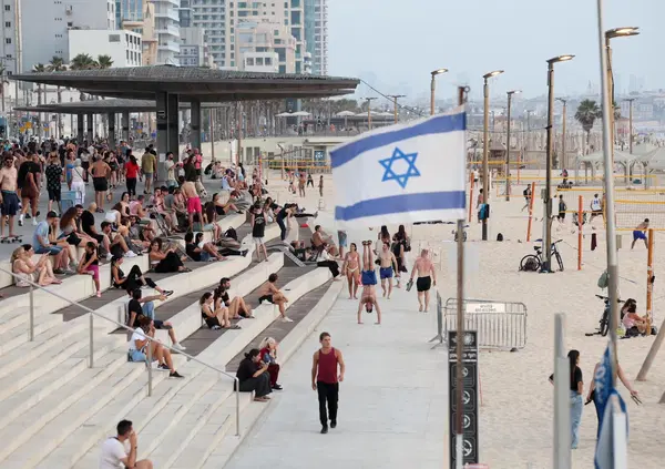 THE WOLF OF WAR STREET. Altro che risiko bancario: perch&eacute; della guerra con Iran e a Gaza alla Borsa e all&rsquo;economia di Israele non frega niente (e anzi ci godono?)