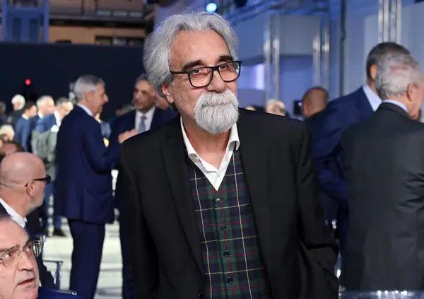 CHE FINE FAR&Agrave; SANREMO? Peppe Vessicchio totale: &ldquo;&Egrave; il festival dei cantanti, della loro faccia&rdquo;. E la Rai? &ldquo;Far&agrave; di tutto per tenerselo&rdquo;. L&rsquo;esperienza ad Amici? &ldquo;Maria De Filippi &egrave; un genio della televisione&rdquo;. E sull&rsquo;autotune e Bocelli&hellip;
