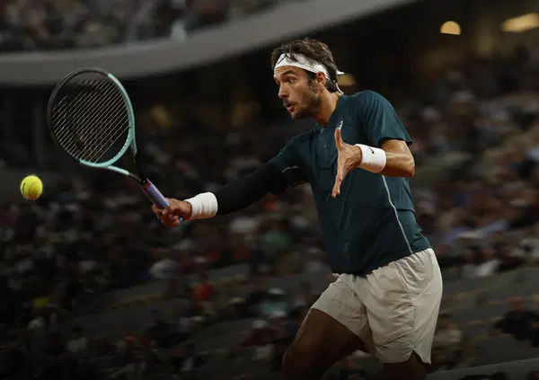 MUSETTI COME SINNER? S&igrave;, ma non nella gloria. Attenzione al rientro di Lorenzo a Wimbledon, perch&eacute; rischiamo di ripetere l&rsquo;enorme errore di Jannik