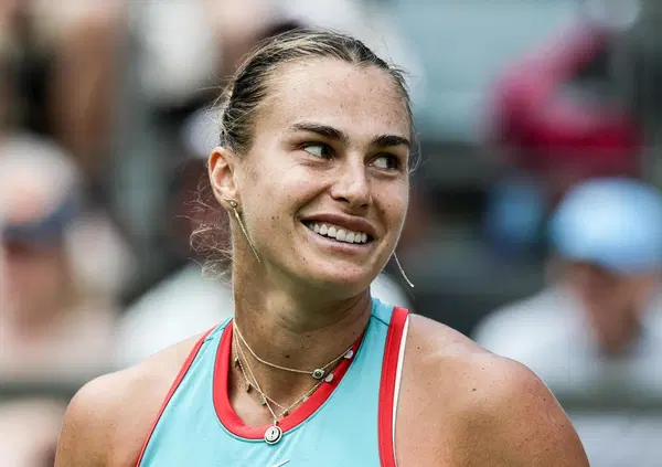 SINNER E SABALENKA, MA CHE STORIA &Egrave;? Wimbledon parte col botto: ma che ci fa Jannik con Aryna?