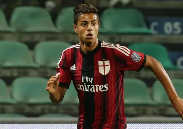 Ma avete sentito cosa dice Mastour, ex baby fenomeno del Milan? &ldquo;Ho sofferto di depressione. Ero solo una macchina da soldi&rdquo;. E parla per la prima volta a Cronache di spogliatoio: &ldquo;Non volevo pi&ugrave; vedere il calcio..."