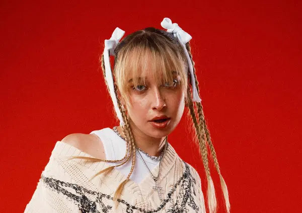 Da Achille Lauro ad &ldquo;Amici&rdquo; fino a &ldquo;Burnout&rdquo;, intervista a Nahaze: &ldquo;Dopo il talent avevo bisogno di ricollegare tutto". Anna Pettinelli? &ldquo;Pi&ugrave; sentita". E su Maria De Filippi, il nuovo singolo e le date live&hellip;