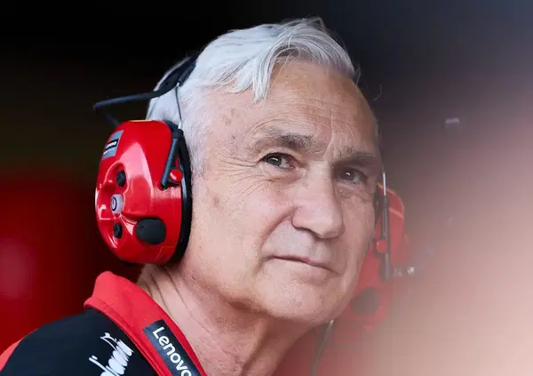 Davide Tardozzi a MOW: Pedro Acosta in Ducati (col biglietto!), le differenze tra GP24 e GP25, i problemi di Bagnaia e il 2015 tra Rossi e Marquez [VIDEO]