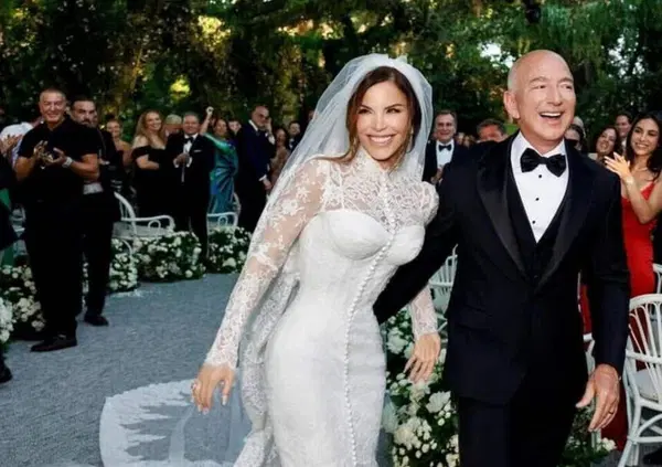 La verit&agrave; sul matrimonio di Jeff Bezos e Lauren Sanchez a Venezia? Che mister Amazon &egrave; tirchio? 25 milioni di dollari per lui sarebbero 3 euro per noi&hellip;