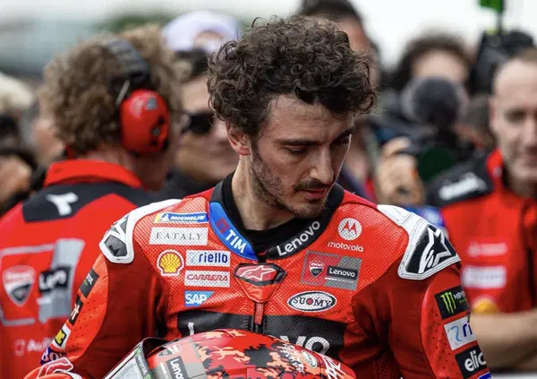Ogni maledetto sabato! Pecco Bagnaia ancora nel buio pesto dopo la Sprint di Assen: "Sembrer&ograve; palloso, ma guardo tutto. Oggi ero pi&ugrave; veloce dei Marquez, eppure..."