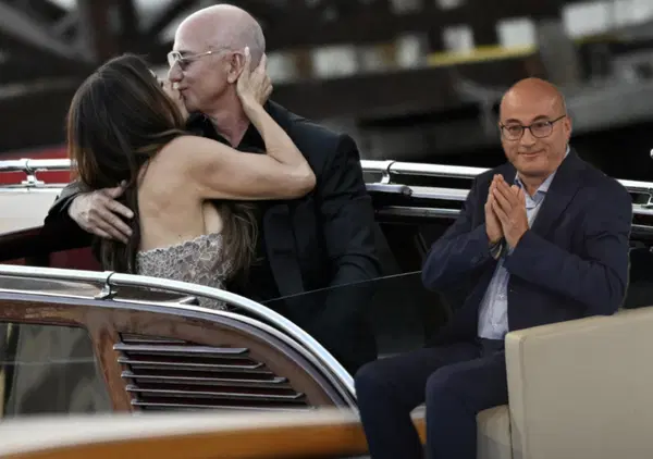 Aldo Cazzullo SMONTA il matrimonio di Bezos. &Egrave; la morte a Venezia? &ldquo;S&igrave;, ma dell&rsquo;idea di uguaglianza&rdquo;. Dalla rivoluzione francese alla citt&agrave; noleggiata: &ldquo;Sembra Squid Game&rdquo;. E sul turismo che l&rsquo;Italia si merita&hellip;
