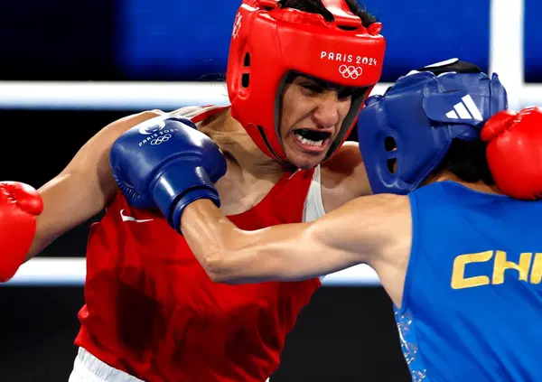 Imane Khelif, l&rsquo;esperto Jon Pike asfalta le femministe: &ldquo;I danni ad Angela Carini e alle altre sono immorali e non consensuali. Vale con tutti i maschi che partecipano alla categoria femminile&rdquo;. Lo slogan &ldquo;Il corpo &egrave; mio e decido io&rdquo; non vale pi&ugrave;?