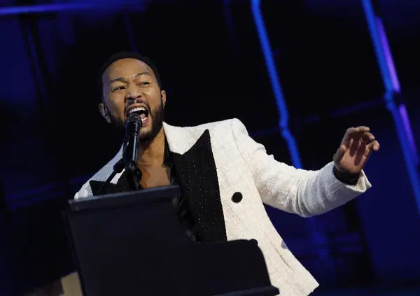 Che caz*o succede con i biglietti del concerto di John Legend a Napoli? Il live era in programma (poi annullato) e il cantante smentisce: "Non voglio che i fan vengano ingannati". E quelli venduti su Ticketone e Vivaticket?