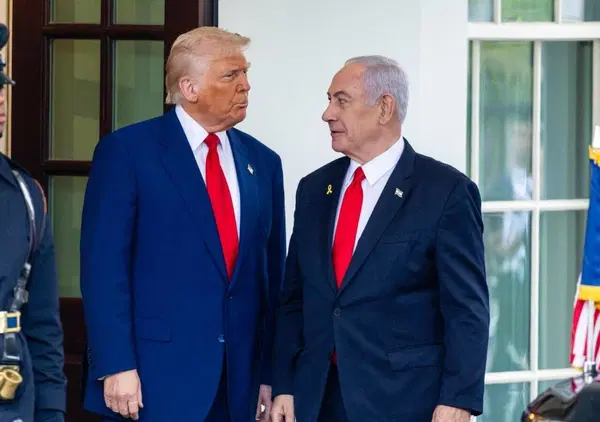 Israele accetta una tregua di 60 giorni con Gaza per far contento Trump dopo gli attacchi in Iran? Ok, ma qual &egrave; la strategia del presidente Usa in Medio Oriente? Ve la spieghiamo noi