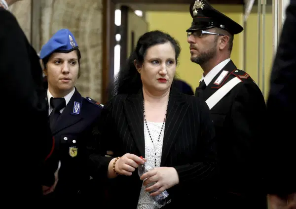 Alessia Pifferi &egrave; un mostro o vittima di se stessa? La nuova perizia che potrebbe cambiare il processo. La sua fragilit&agrave; psicologica la rende davvero esente da colpe per la morte della piccola Diana? 