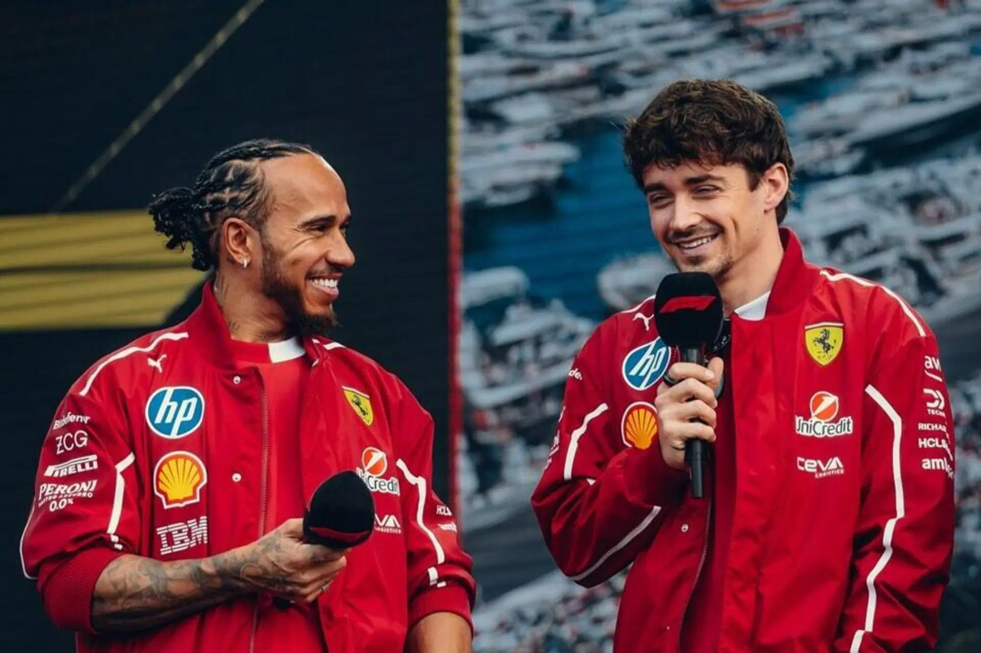 Charles Leclerc e Lewis Hamilton nel paddock di Formula 1