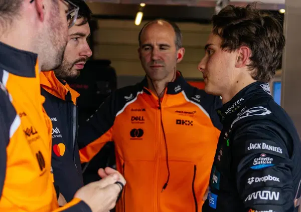 A Silverstone la Ferrari gasa, ma gli altri? In McLaren hanno paura, in Red Bull c&rsquo;&egrave; quasi da piangere. E in Mercedes la legge la scrive Kimi Antonelli, ma&hellip;