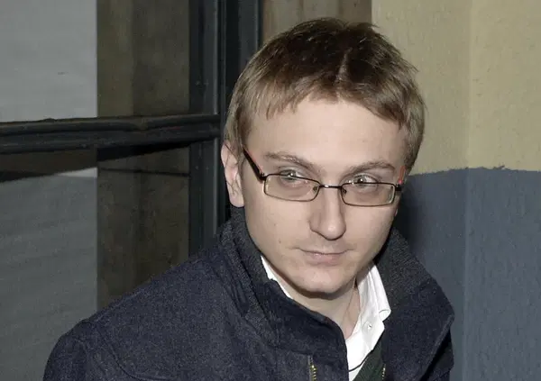 Omicidio Poggi, MA COSA C&rsquo;ENTRA LA MORTE DI CHIARA CON QUELLA DI Roberta Ragusa? Testimoni scomodi come per il fratello Marco? Era davvero in hotel in Trentino con i genitori la mattina del delitto o era tornato a Garlasco?