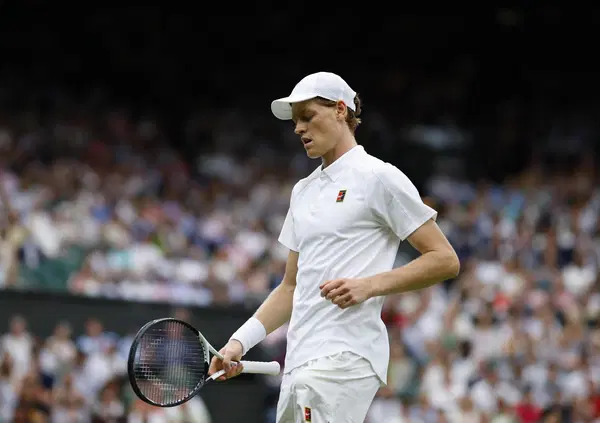 Bertolucci SVEGLIA Sinner: &ldquo;Jannik ai quarti di finale? Ci arriva dopo una partita insufficiente, spento, ha lasciato il pallino del match a Dimitrov e non riusciva a centrare la palla. E il braccio destro&hellip;&rdquo;. Poi su Cobolli, Sonego, Djokovic e Shelton&hellip;