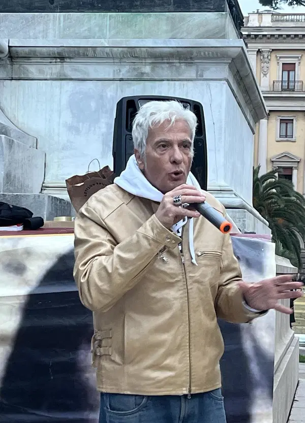 Caso Orlandi, LA PISTA INGLESE &Egrave; UN BLUFF? Emanuela non &egrave; mai stata portata a Londra dopo la scomparsa? I cinque fogli e le lettere di Carey e Poletti sono dei falsi? L&rsquo;esperta di grafologia in Commissione: &ldquo;Potrebbe farlo un quattordicenne&hellip;&rdquo;
