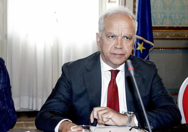 SOLDI, RICATTI E MIGRANTI, HAFTAR CONTRO PIANTEDOSI &amp; CO. L'Italia non paga? Dalla Libia scatta la vendetta e la delegazione europea &egrave; respinta...