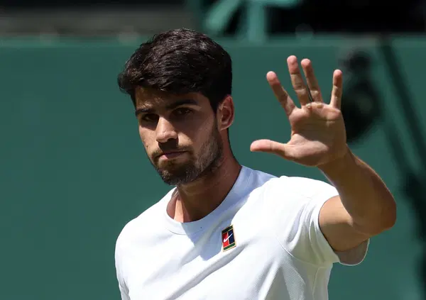Finale di Wimbledon, ma Alcaraz ha paura di Sinner dopo la partita con Djokovic? PARLA CARLOS: &ldquo;Jannik? Quella partita mi ha sorpreso perch&eacute;&hellip;&rdquo;. Poi sul match e le incognite&hellip;