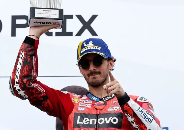 INSISTO! Il podio di Pecco Bagnaia al Sachsenring &egrave; l&rsquo;emblema di una stagione devastante. Lui, per&ograve;,  ha trovato la soluzione a questo 2025