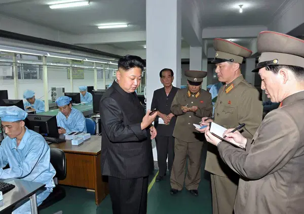 Abbiamo provato uno smartphone in Corea del Nord, ma come funziona? Android (modificato), app autorizzate e no chiamate internazionali: vi raccontiamo il viaggio nell'Internet "speciale&rdquo; di Kim Jong-un