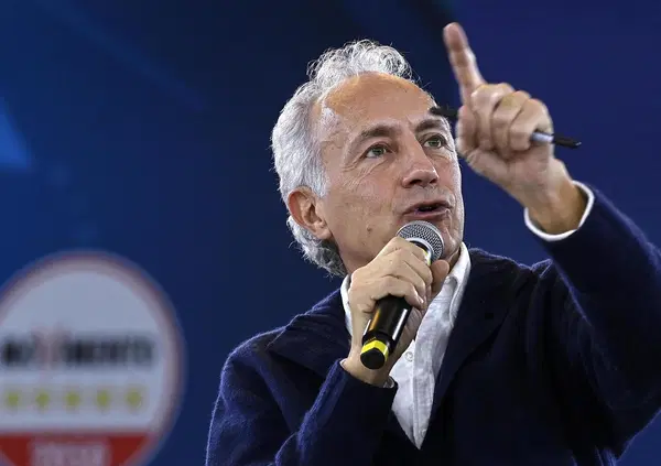 Ma davvero Marco Travaglio ha una nuova fiamma? Dagospia insinua che si tratti di Giorgia Messa (Mondadori). Ecco chi &egrave; cosa ci faceva il direttore del Fatto quotidiano a Polignano...