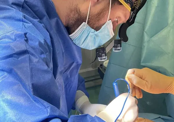 Tutti gli errori medici di Francesco Reho, il chirurgo plastico accusato di aver ucciso l&rsquo;influencer Alessia Ferrante con una dose letale di anestesia. Dopo la sua morte la scoperta schock: cartelle cliniche falsificate e aghi utilizzati su pi&ugrave; pazienti&hellip;