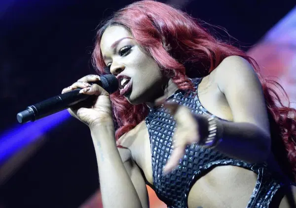 E CHE CAZ*O, McGregor ANCORA NEI GUAI. La rapper Azealia Banks pubblica foto di nudo inviate (?) da Conor: &ldquo;Volevi molestarmi con quel coso da raccoglitore di patate?&rdquo;. E minaccia: &ldquo;Non sai con chi hai a che fare&rdquo;