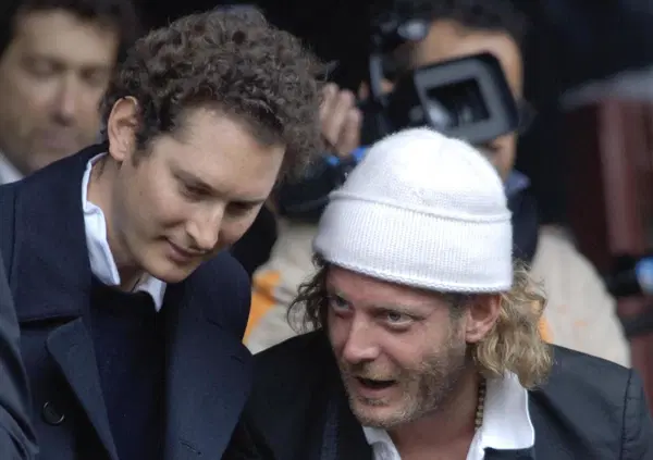 Elkann, altro che PACE SUL FISCO: versati 1,2 miliardi, ma mamma Margherita Agnelli li aspetta in tribunale. E il presidente della Juventus...