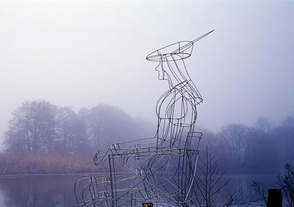 Ma sapete che a Lipari potete vedere &ldquo;Wortlos&rdquo;, l&rsquo;opera d&rsquo;arte di Ilya ed Emilia Kabakov? Se non sapete chi sono e la storia di questa istallazione &egrave; perch&eacute; nessuno, neanche le amministrazioni, hanno davvero capito quanto vale&hellip;