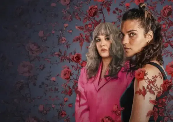 Abbiamo visto Soleil Noir, la seconda serie pi&ugrave; vista su Netflix, ma com'&egrave;? Ufficialmente un thriller, nei fatti una soap col morto (che potrebbe andare in onda su Canale 5)