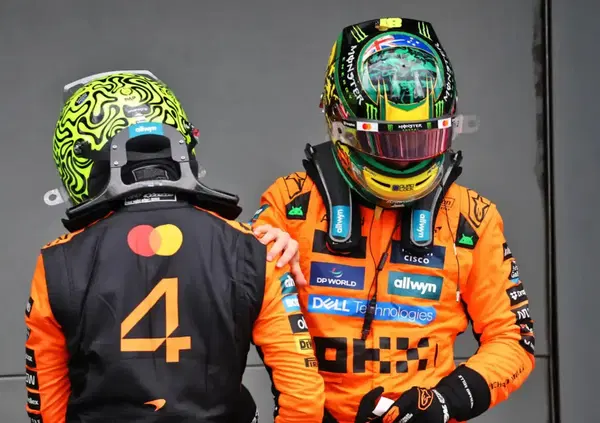 McLaren, esplode la lotta tra Lando Norris e Oscar Piastri. Il boss Zak Brown approva, mentre Alain Prost &egrave; chiaro: "In Oscar vedo un po' di me. &Egrave; pi&ugrave; furbo, ma..."