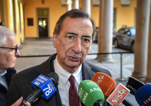 CROLLA MILANO: Anche il sindaco Beppe Sala indagato nello scandalo dell&rsquo;urbanistica. Ma di cosa &egrave; accusato? C&rsquo;entrano Stefano Boeri, le pressioni per delle nomine, false dichiarazioni e&hellip; 