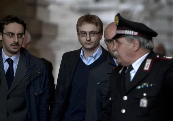 Omicidio Poggi, LE UNGHIE DI CHIARA TAGLIATE POST MORTEM PARLANO, la genetista Carolina Sellitto: &ldquo;Le mani non conservano il dna per giorni, quindi il dna di Andrea Sempio &egrave; recente&hellip;&rdquo;