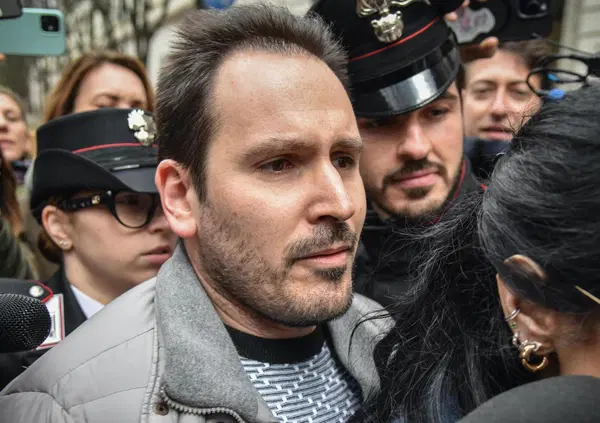 Omicidio Chiara Poggi, parla Andrea Sempio: &ldquo;LO SCONTRINO NON &Egrave; STATO PORTATO DURANTE UNA PAUSA DEL VERBALE&rdquo;. Ecco tutta la (sua) verit&agrave; a Quarto Grado. E sulla durata dell&rsquo;interrogatorio e la &ldquo;storia dell&rsquo;ambulanza&rdquo;&hellip; 