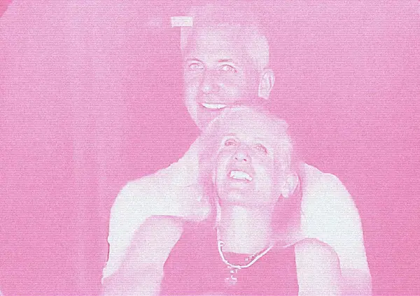 ⁠Se metti le corna al concerto dei Coldplay e diventi virale la colpa &egrave; tua. E a Jonathan Bazzi non glielo ordina nessuno di fare il povero a Milano: ma davvero ormai non sappiamo pi&ugrave; farci un esame di coscienza? Due casi per capirlo