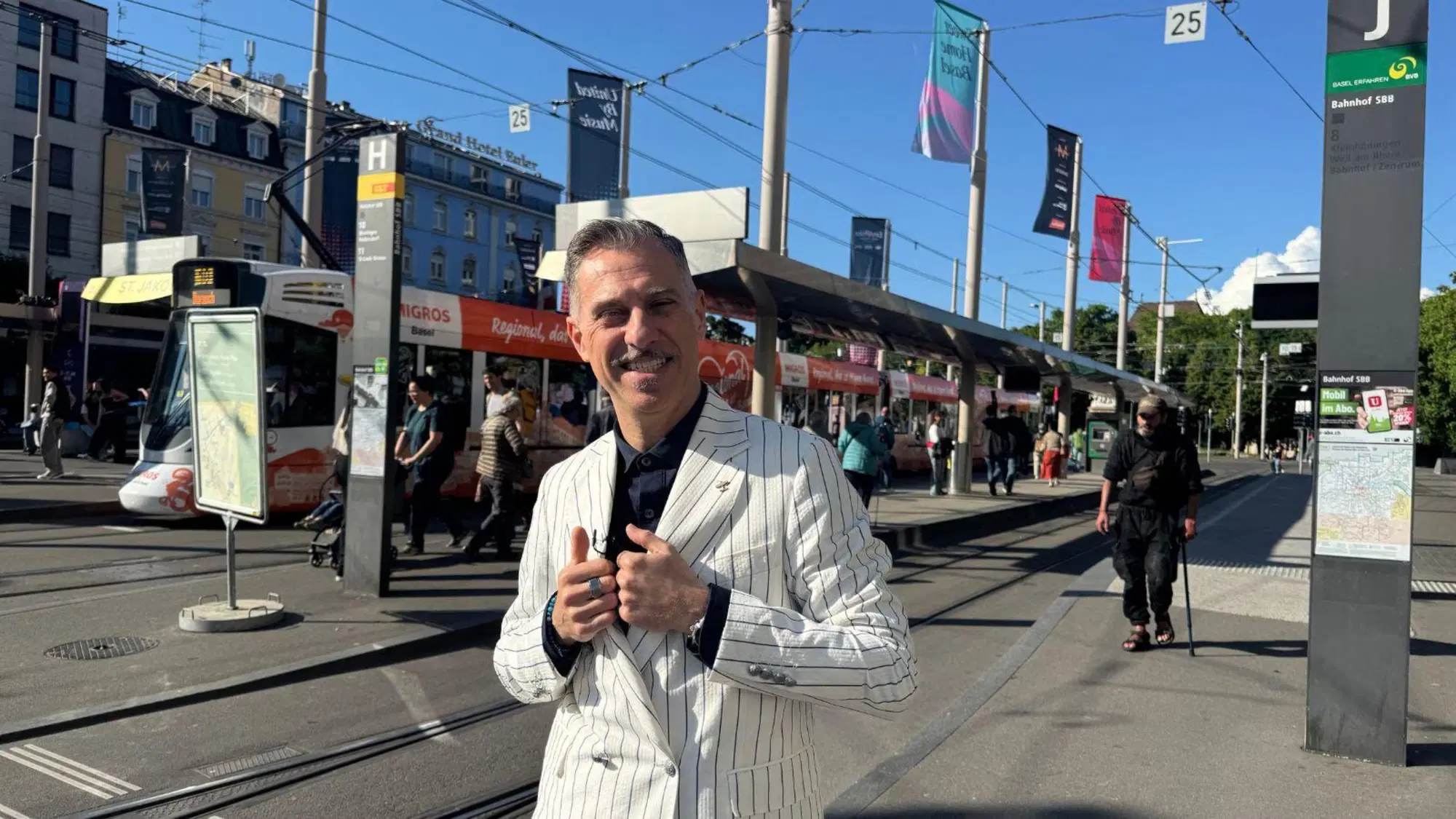 Gabriele Corsi a Basilea per l'Eurovision Song Contest