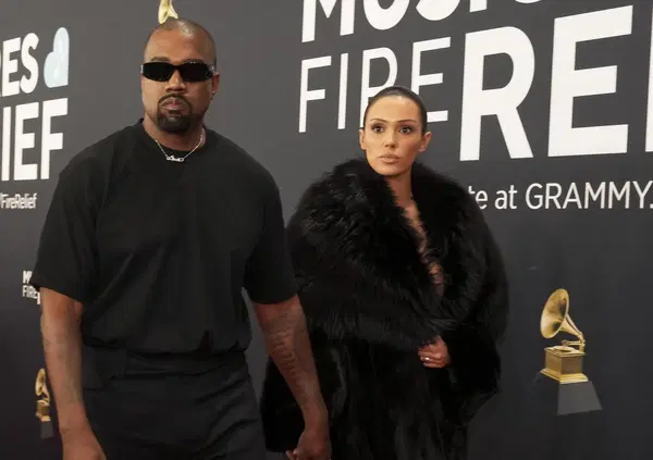 CHI NON PORTA I PANTALONI. Bianca Censori ha ribaltato la situazione con Kanye West? &ldquo;Rester&agrave; con Ye solo a una condizione&rdquo;. Quale? E Kim Kardashian&hellip;