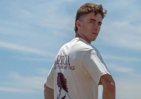 Tra le nuvole e il mare: Pedro Acosta come un Ulisse che aspetta a salpare perch&eacute; ci crede ancora (e Valentino Rossi &egrave; l&rsquo;unico che pu&ograve; capirlo)