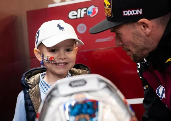 L&rsquo;amore, la lotta e un buggy blu: Luca, il figlio di Sylvain Guintoli, se ne &egrave; andato a soli sei anni