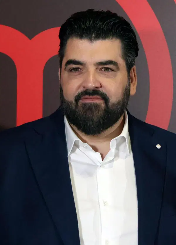 Abbiamo provato Contrattino, il nuovo ready to drink estivo di Cannavacciuolo pensato per i giovani, ma com&rsquo;&egrave;? &Egrave; davvero una novit&agrave; o bastava il Sanbitt&egrave;r? 